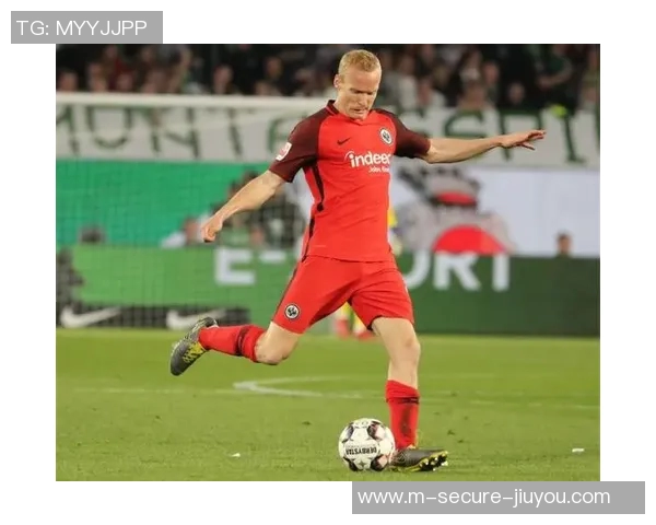 马尔基尼奥斯：从天赋少年到世界级后卫的成长之路